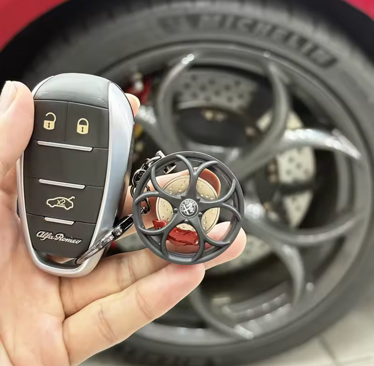 Alfa Romeo wheel keychain