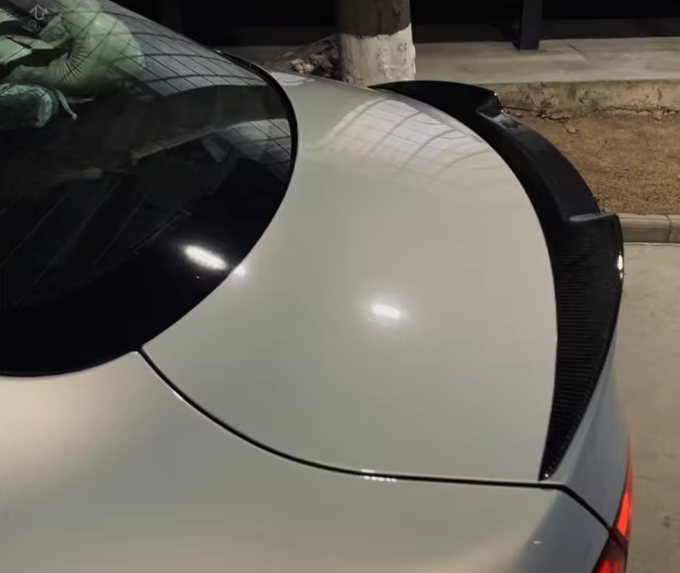 Carbon fiber rear spoiler for Alfa Romeo GIULIA