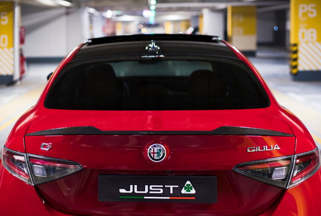 Carbon fiber rear spoiler for Alfa Romeo GIULIA