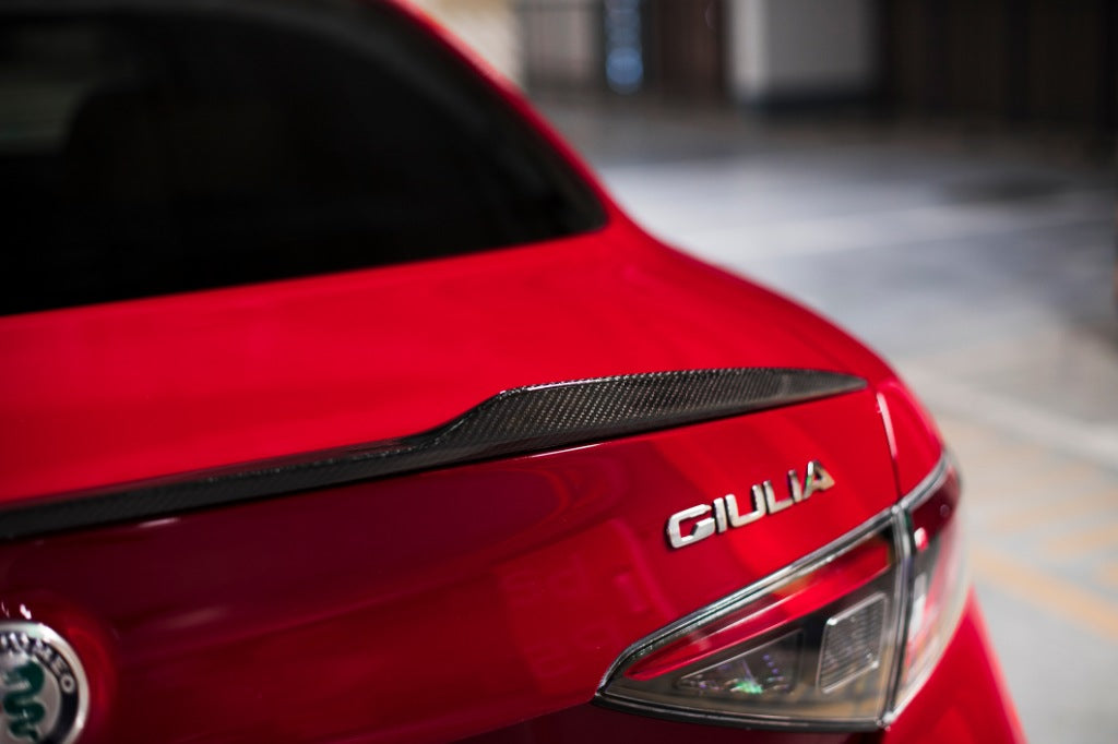 Carbon fiber rear spoiler for Alfa Romeo GIULIA