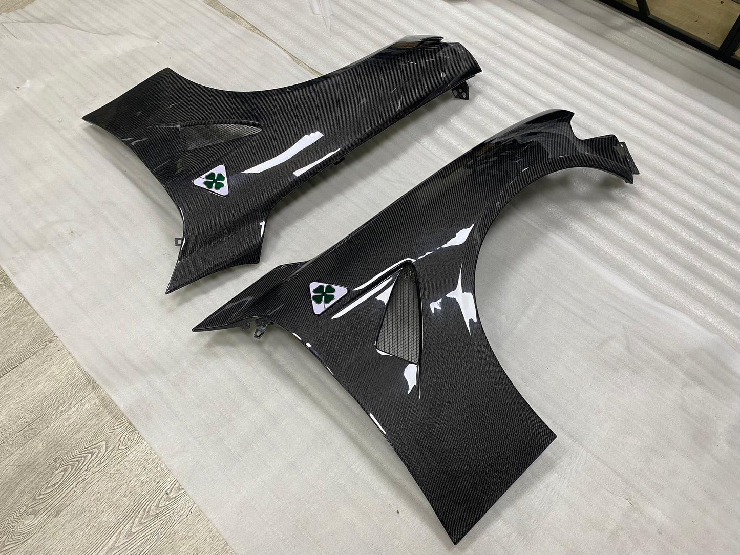 Carbon fiber GTAm fenders for Alfa Romeo GIULIA