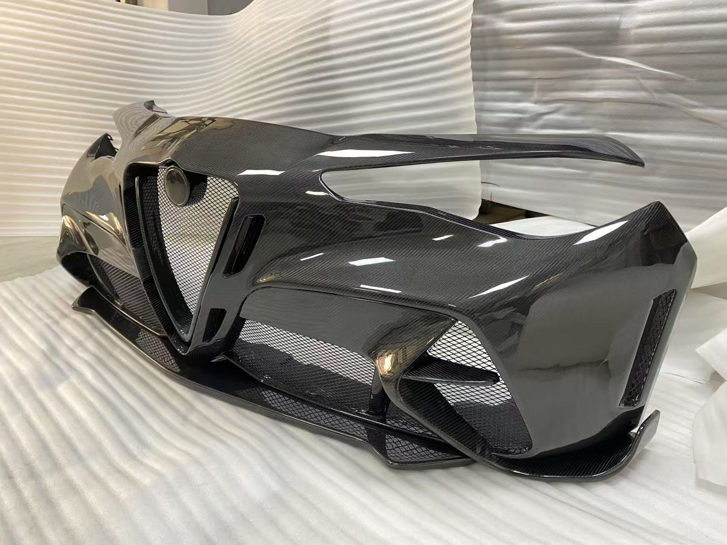 Carbon fiber front bumper for Alfa Romeo GIULIA