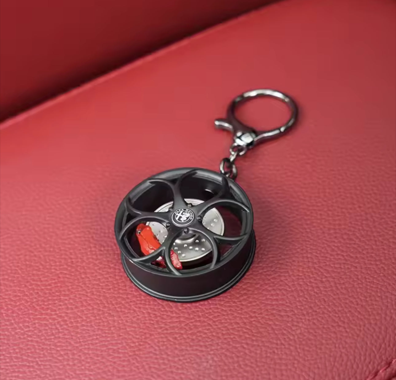 Alfa Romeo wheel keychain