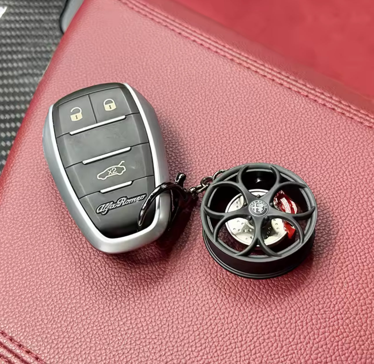 Alfa Romeo wheel keychain
