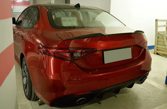 Carbon fiber rear spoiler for Alfa Romeo GIULIA